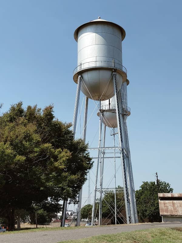 Colusa Levee Scenic Park - Image 2