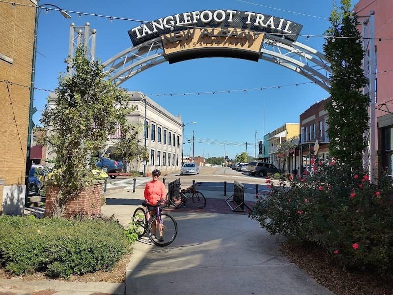 Tanglefoot Trail Plaza - Image 1