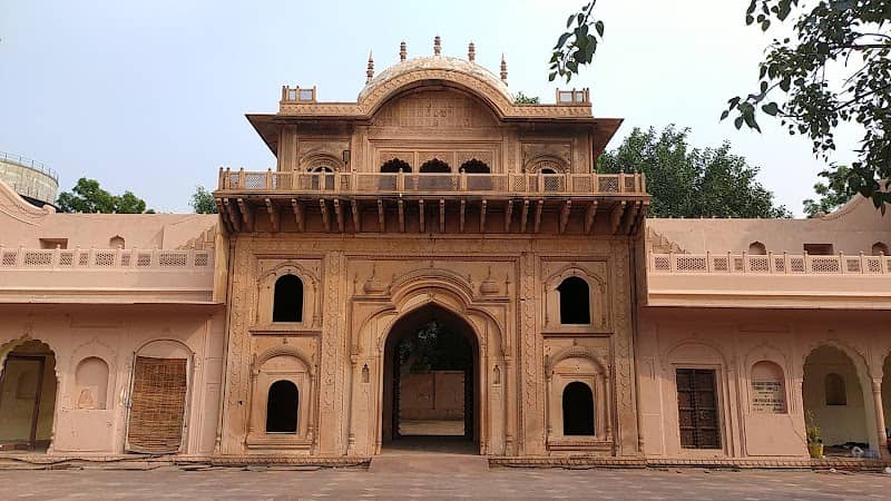 Raja Nahar Singh Palace - Image 1