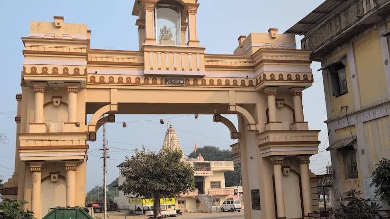 Sarbhan Gate - Image 1