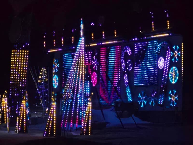Zablotney’s Holiday Lightshow - Image 2