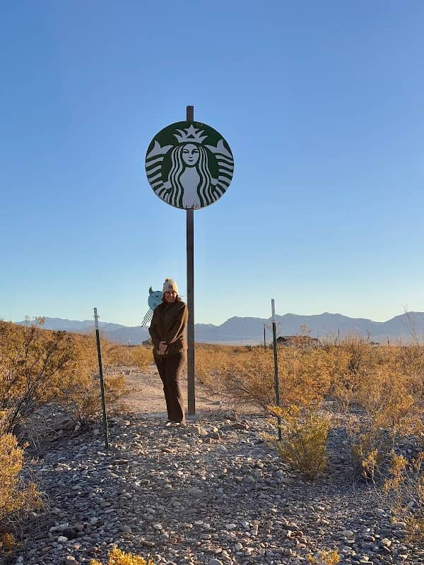 Starbucks Art - Image 1