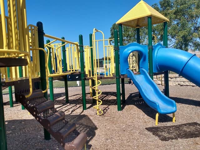 Century Park - Image 2