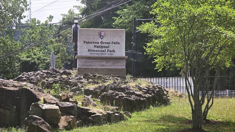 Overlook Park - Image 1