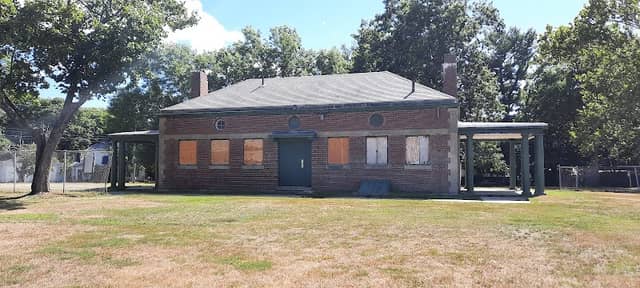 Carpentier Park - Image 1