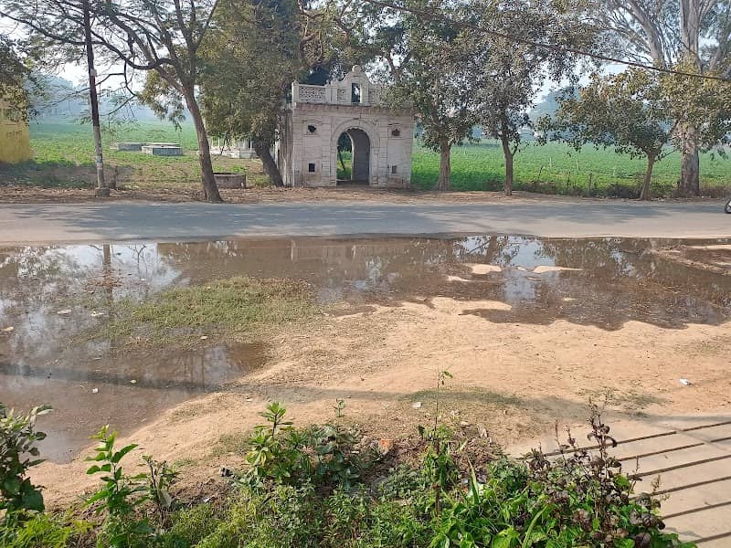 Lake Of Khurja - Image 1