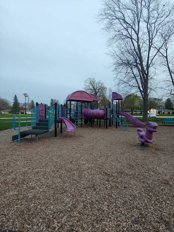 Riverside Park - Image 2