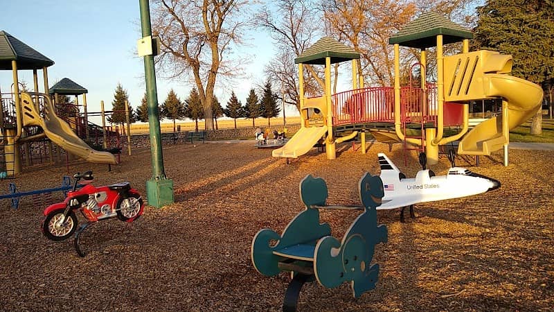 Haxtun park - Image 1