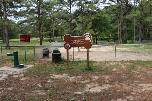 J. Lee Vause Park and Dog Park - Image 1