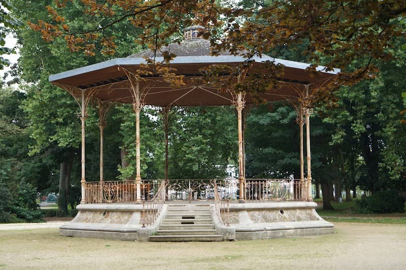 Mayor of Jardin Botanique de Sedan - Image 1