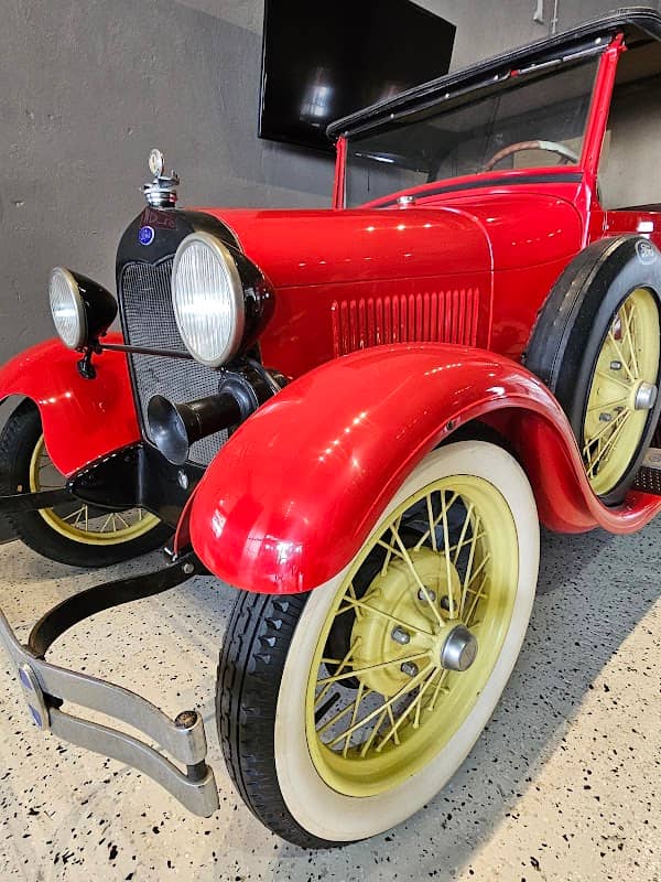 Vintage Car Museum and Event Center - Image 1