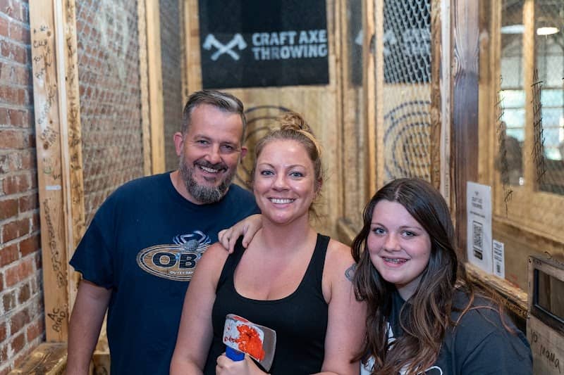Craft Axe Throwing - Image 1