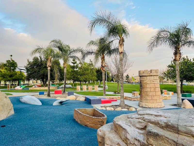 Fontana Park - Image 4