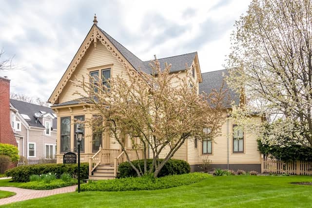 Winnetka Historical Society - Image 1