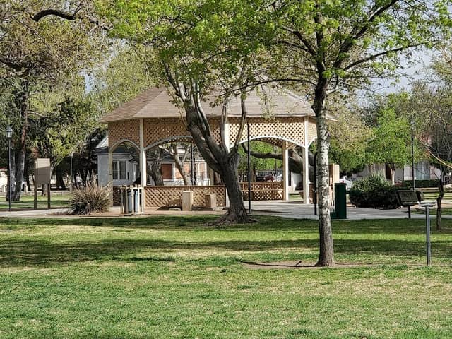 Pioneer Women's Park - Image 1
