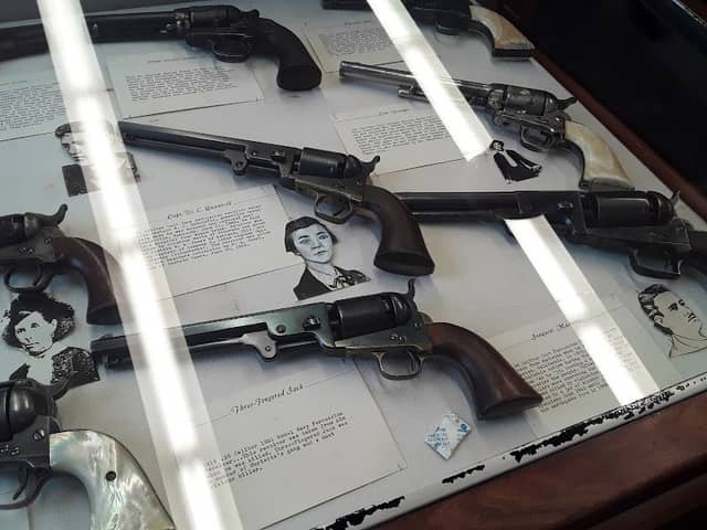Saunders Museum - Image 2
