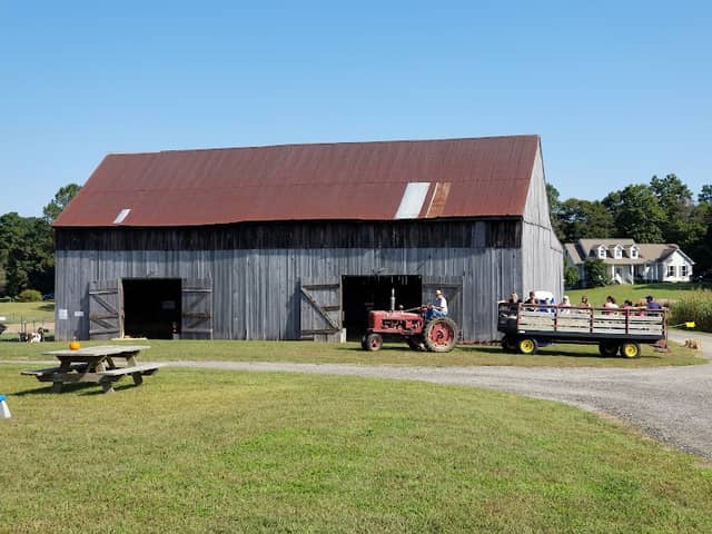 Horsmon Farm - Image 1