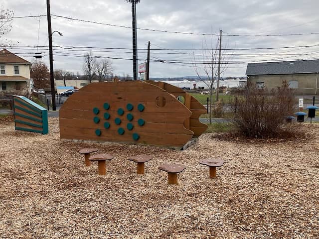 Nay Aug Avenue Natural Play Area - Image 2