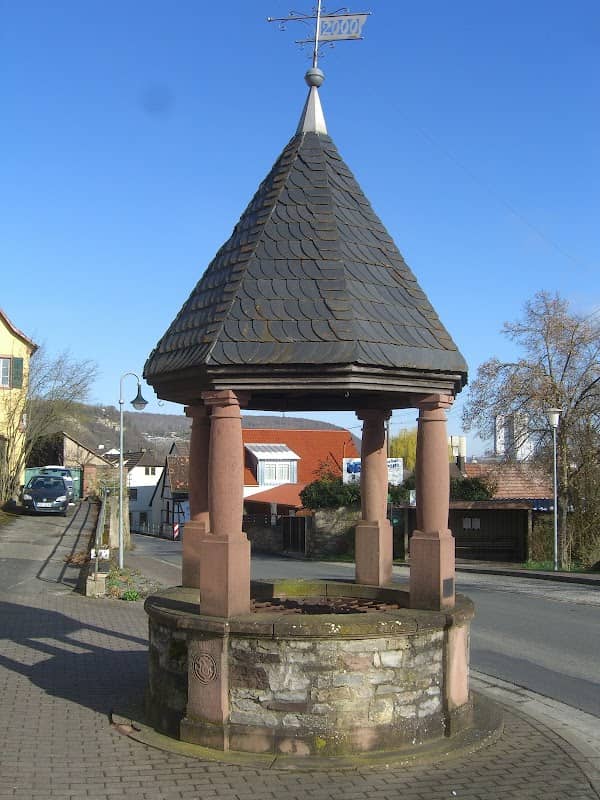 Dorfbrunnen - Image 1