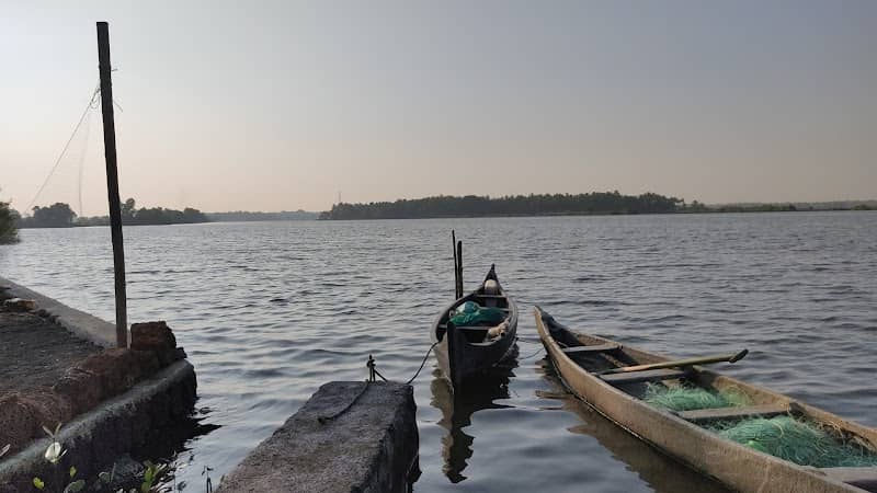 Athikadavu Poyya - Image 1