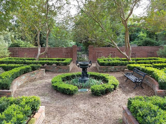 Pendleton King Park - Image 1