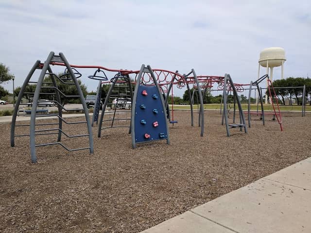 Love Street Park - Image 1
