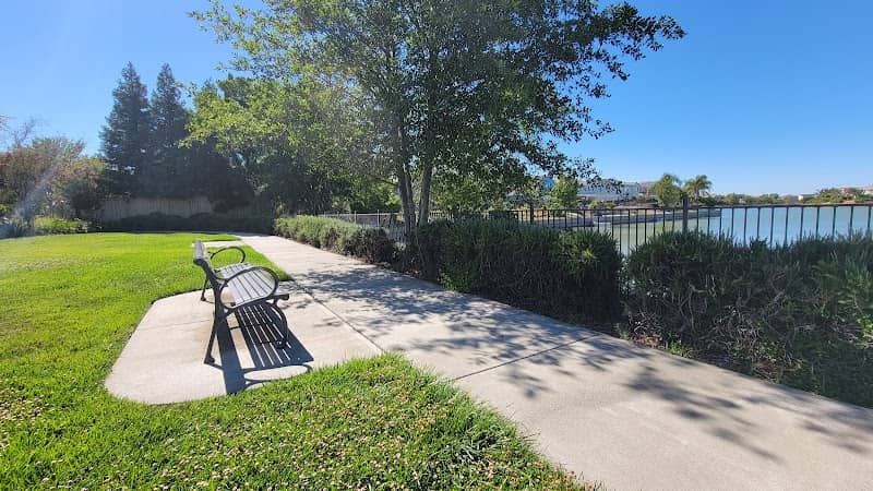 Lake View Park - Image 2