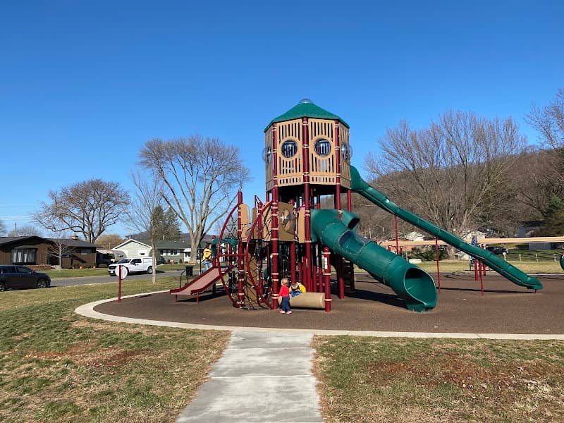 Springbrook Park - Image 2
