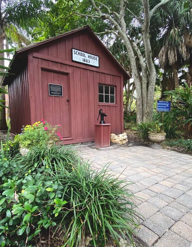 Joy & Gordon Patterson Botanical Garden - Image 3