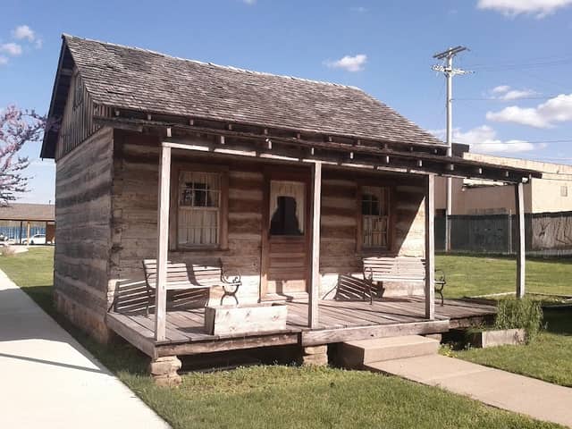 Historical Schoolhouse - Image 2