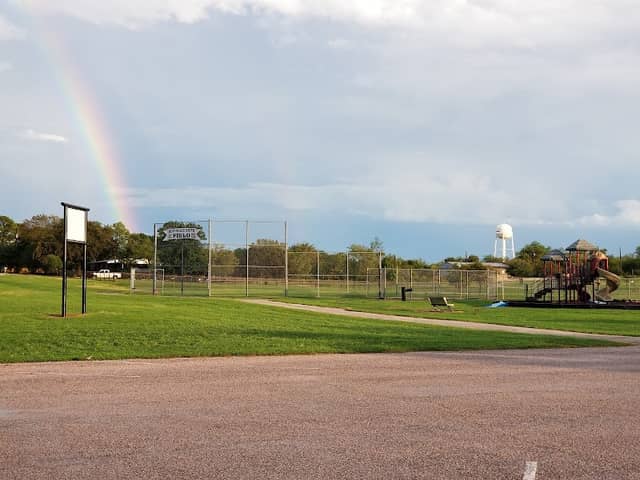 Mid Town Lee Smith Park - Image 1