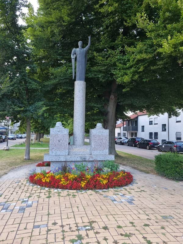 Illertissen Mahnmal 1914-18 und 1939-45 - Image 2