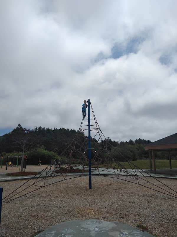 Larson Park - Image 2