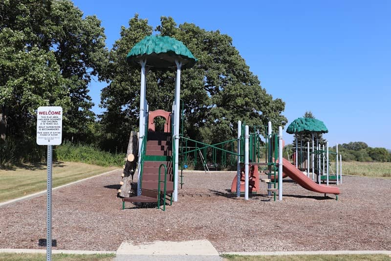 Oak Tree Park - Round Lake Area Park District - Image 2