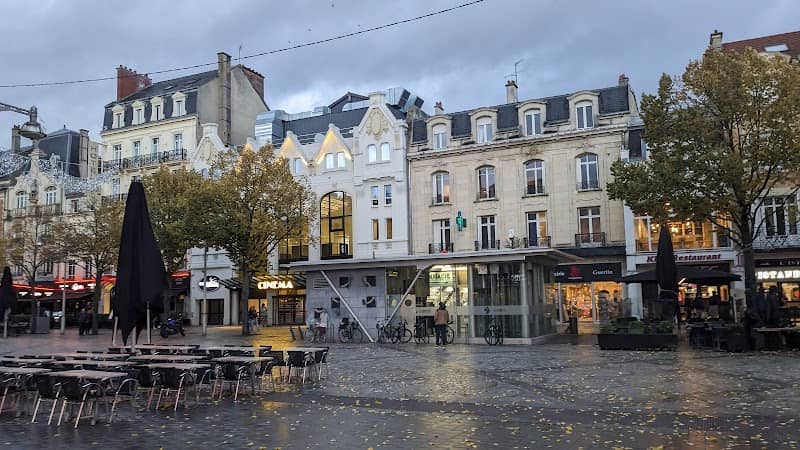 Place Drouet d'Erlon - Image 1