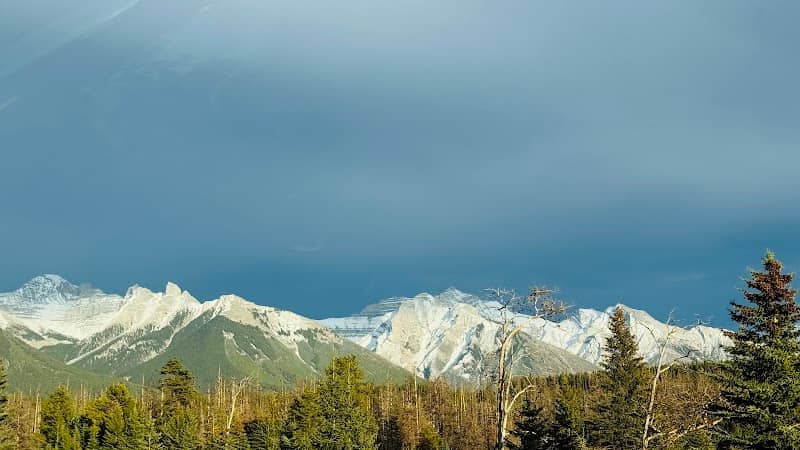 Three Sisters Viewpoint - Image 2