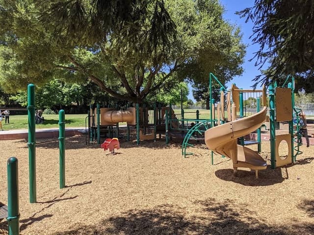 Blossom Hill Park - Image 2