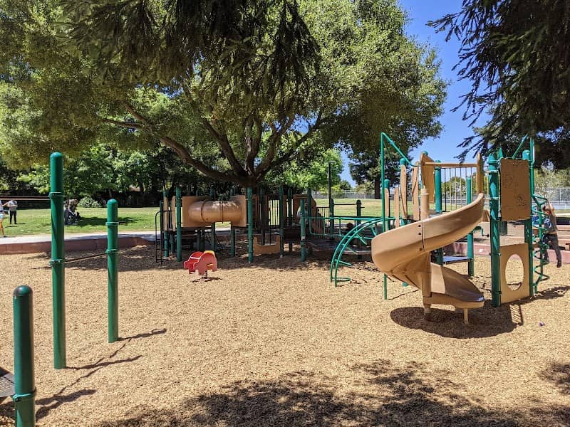 Blossom Hill Park - Image 2