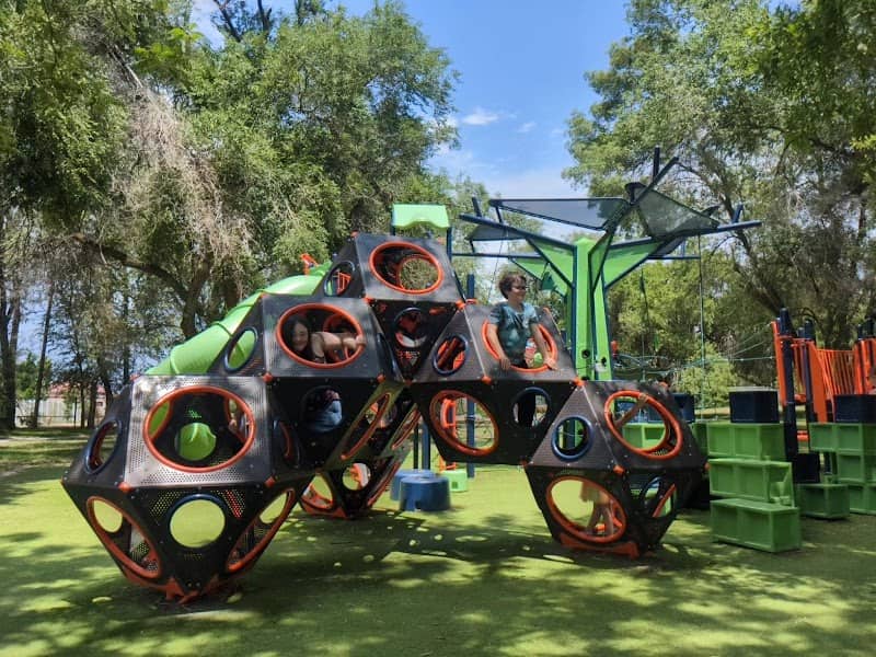 Union Park - Image 1