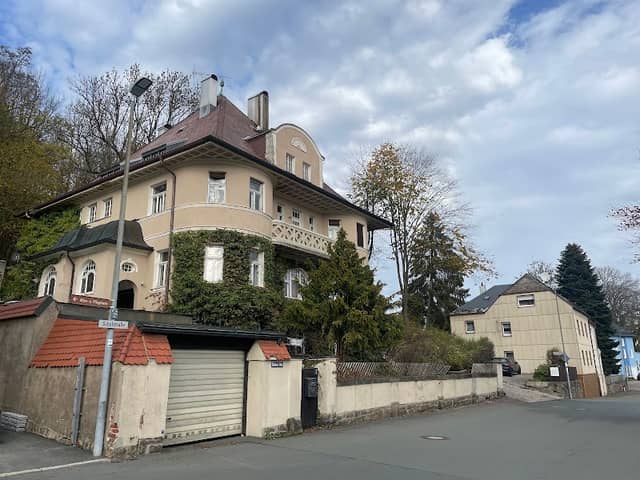 Villenartiges Baudenkmal - Image 1