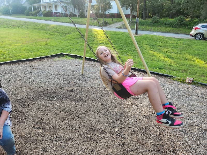 Second Street Park - Image 1