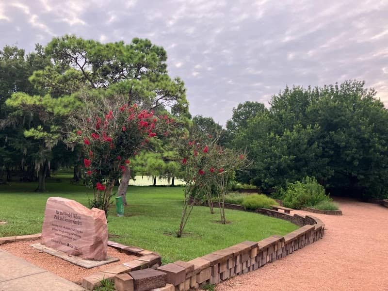 UHCL Trail & walkways - Image 1