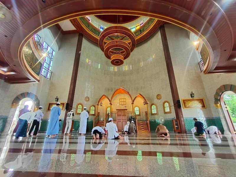 Masjid Al Alawi | مسجد - Image 1