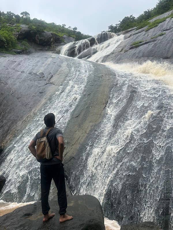 Kodobalasa waterfalls - Image 1