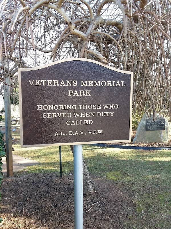 Veteran's Park - Image 2