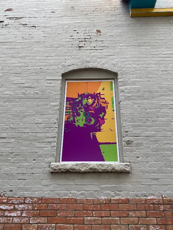 Fancy alley - Image 2