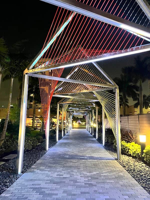 LuxDoral - Image 3