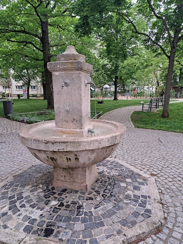 Brunnen am Kaiserplatz - Image 2