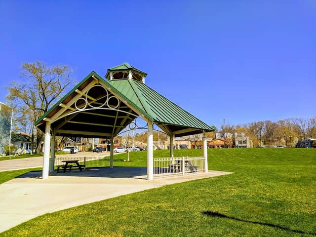 Coghlin Park - Image 1