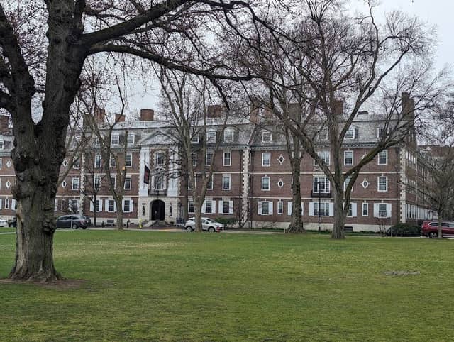 The Harvard Tour - Image 2